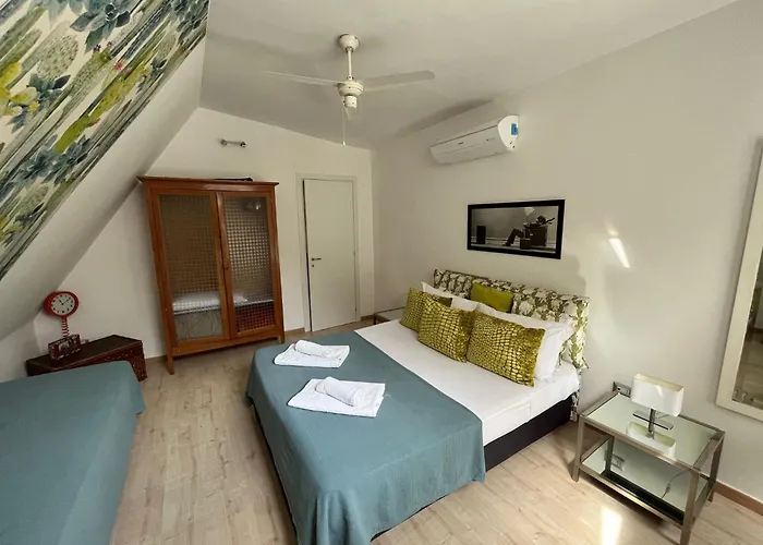 Historic Naples Relais Le Terrazze
